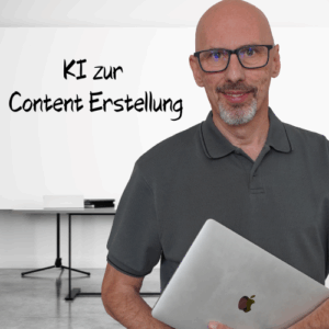 Gernot WS KI für Content Erstellung Gernot steht vor dem Whiteboard für den WS KI für Content Erstellung
