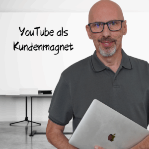 Gernot WS YouTube zur Lead Generierung Gernot steht vor dem Whiteboard für den WS YouTube zur Lead Generierung